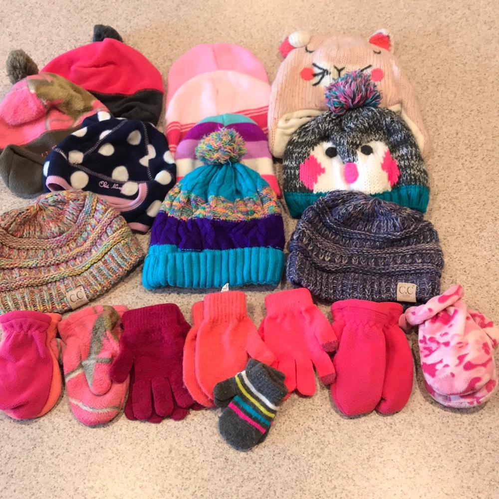 Lot of toddler girl hats and gloves/mittens